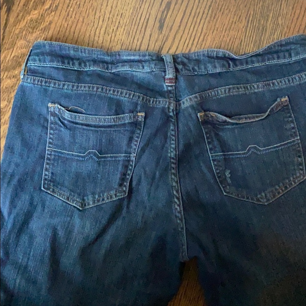 Arizona jeans with distressed knee holes - Picture 4 of 5
